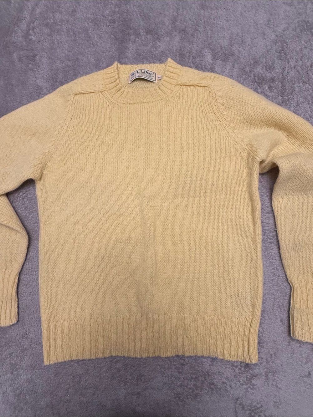 Y2K L.L. Bean Classic Shetland Wool Crewneck sweater, Men, Size 34 (XS)